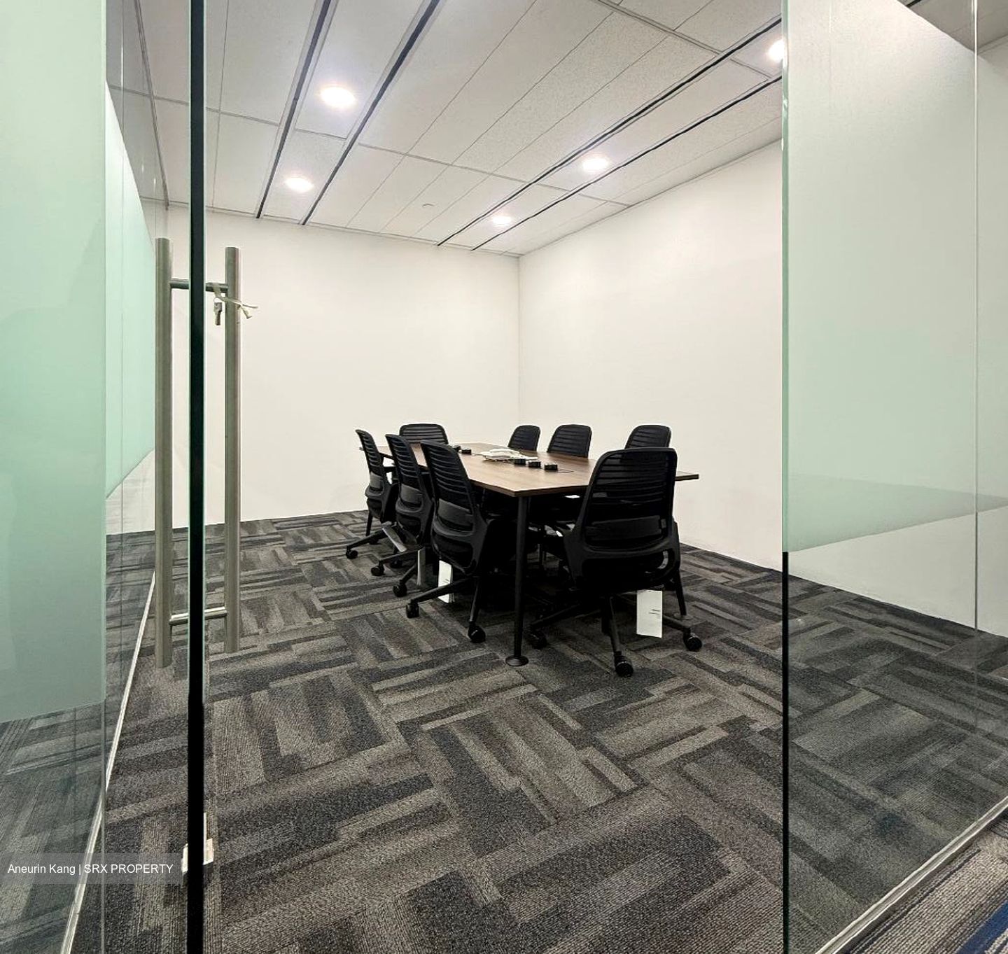 The Heeren (D9), Office #596518431